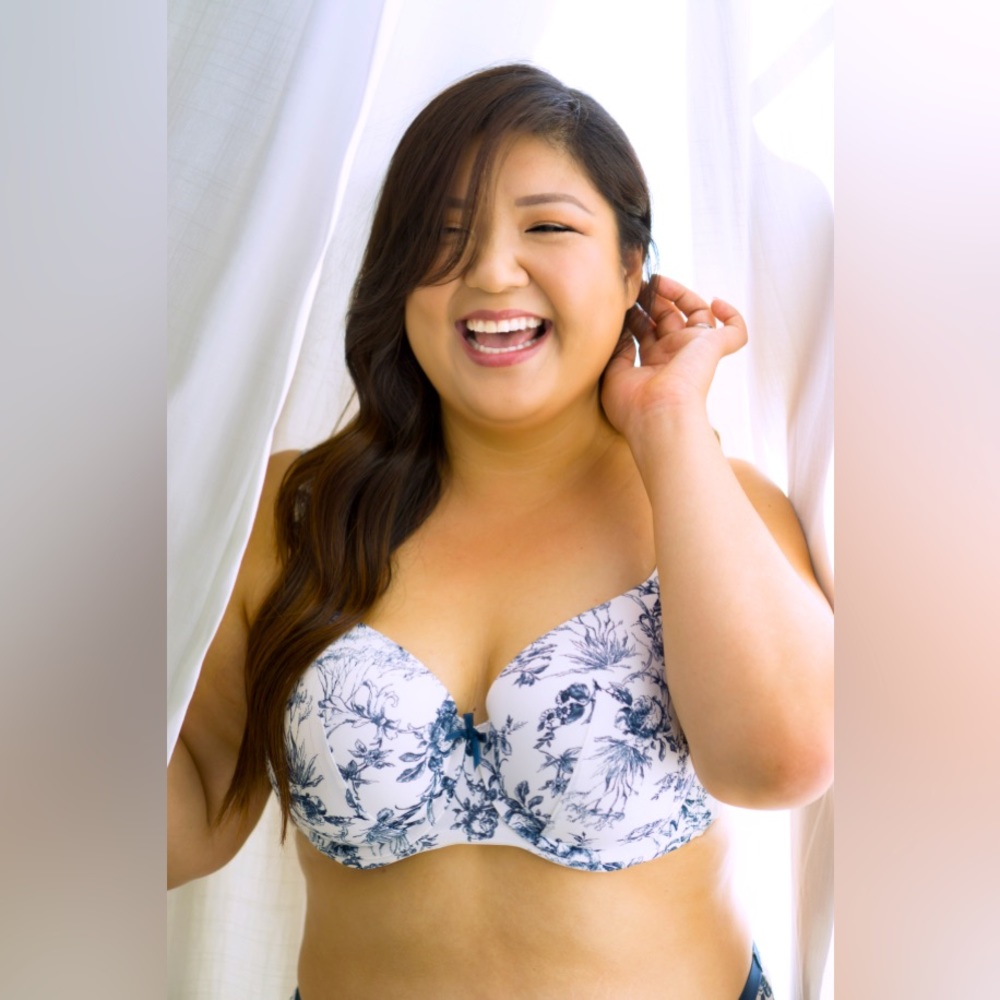 42DDD Cacique Balconette Bra blue and white floral